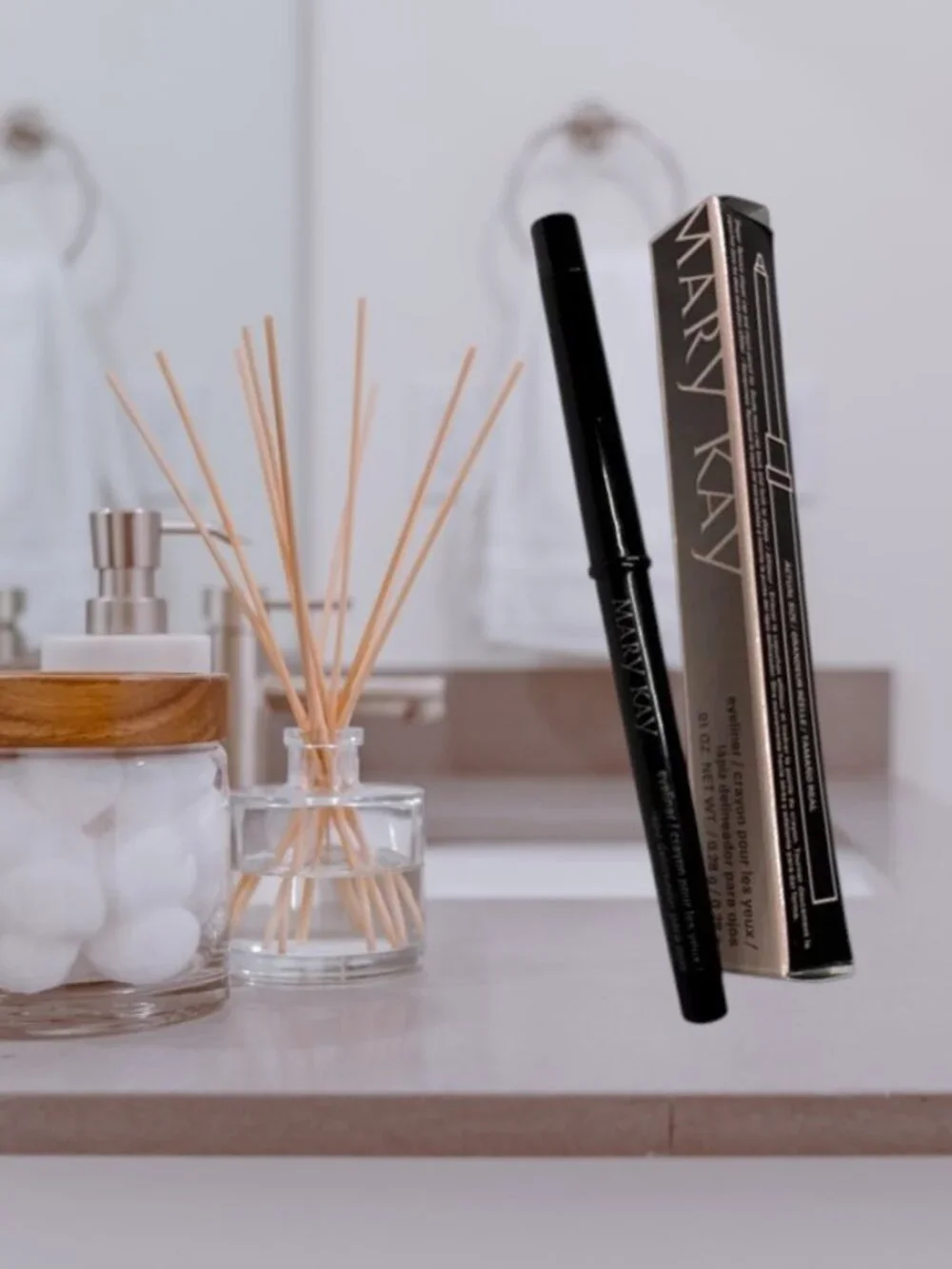 Mary Kay Black Noir Twist-Up Eyeliner Pencil  ✨NIB✨